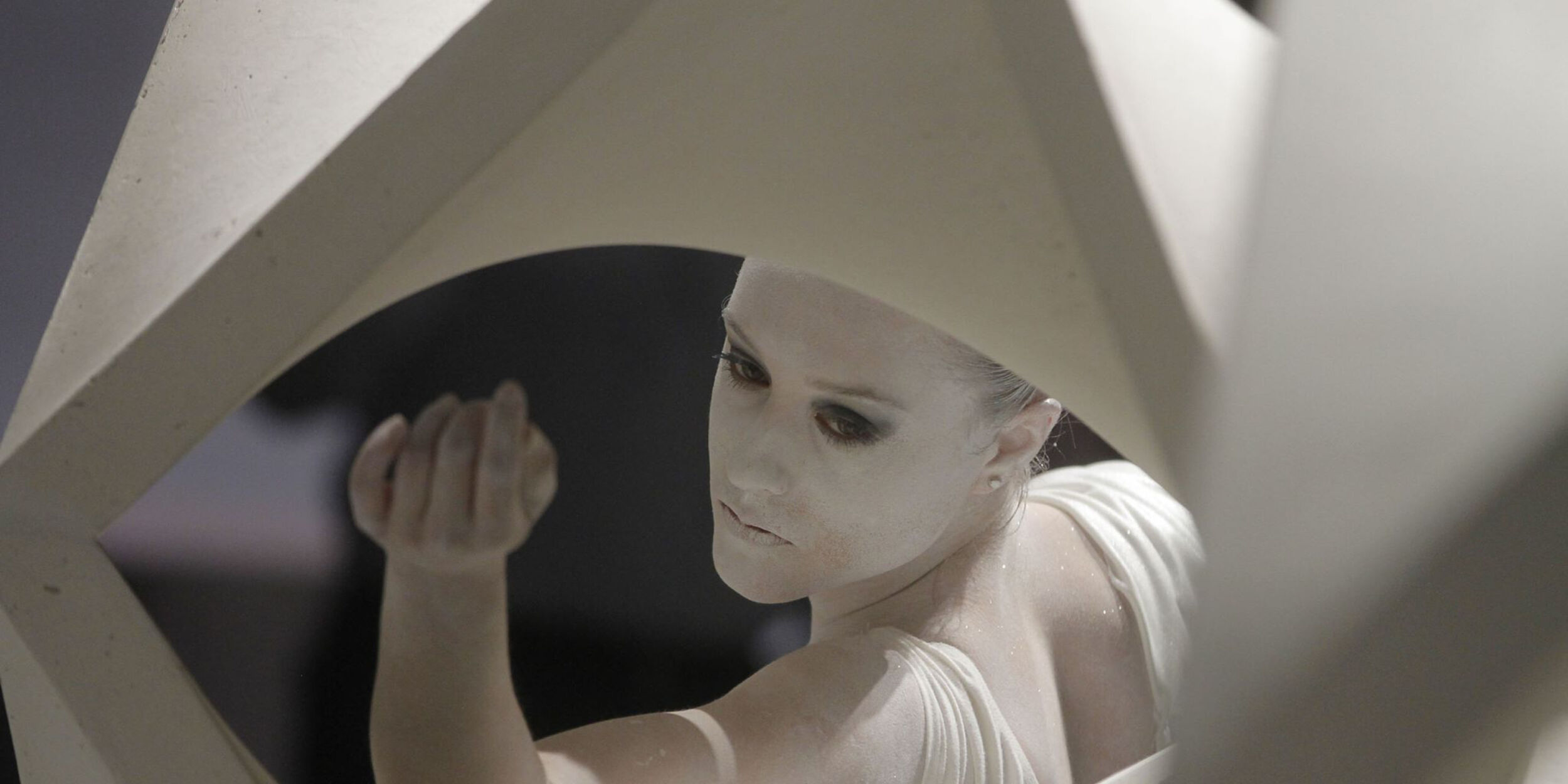 Allestimento The Italian Stone Theatre Mrmomacc 51 su Domus