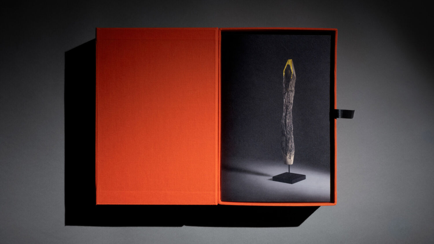 De Bricola Catalogue editorial design for De Zotti design