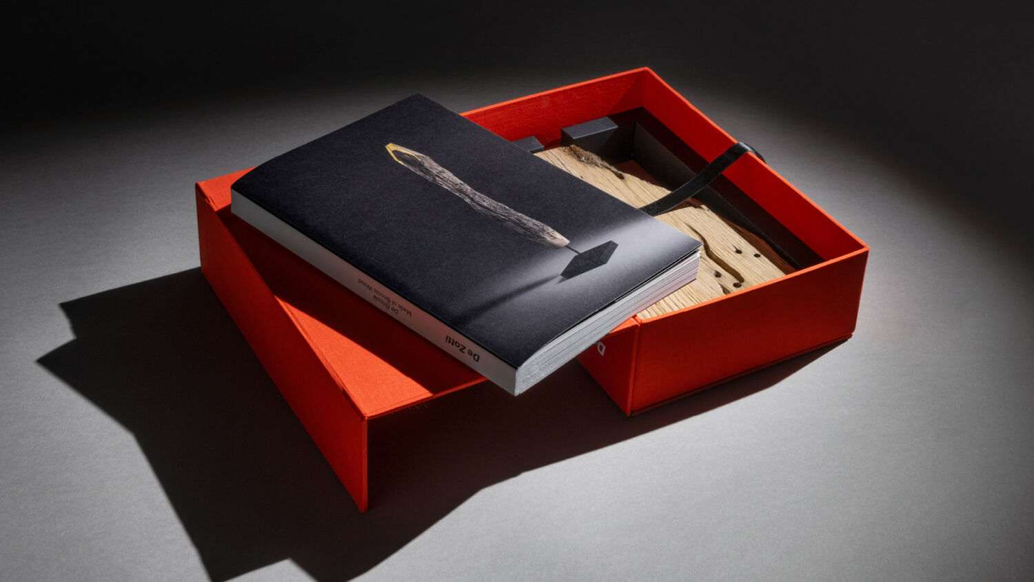 De Bricola Catalogue editorial design for De Zotti design