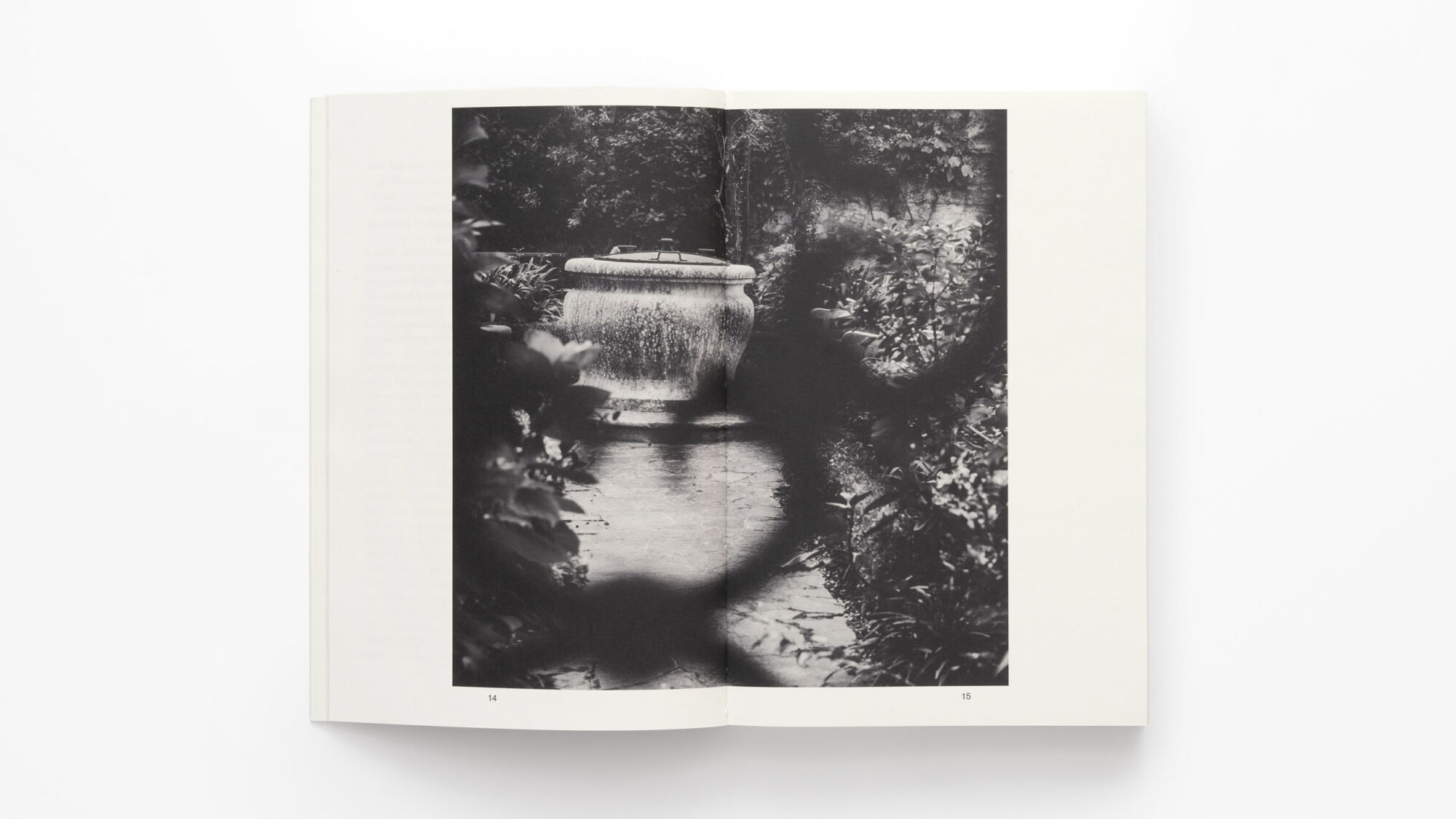 De Bricola Catalogue editorial design for De Zotti design