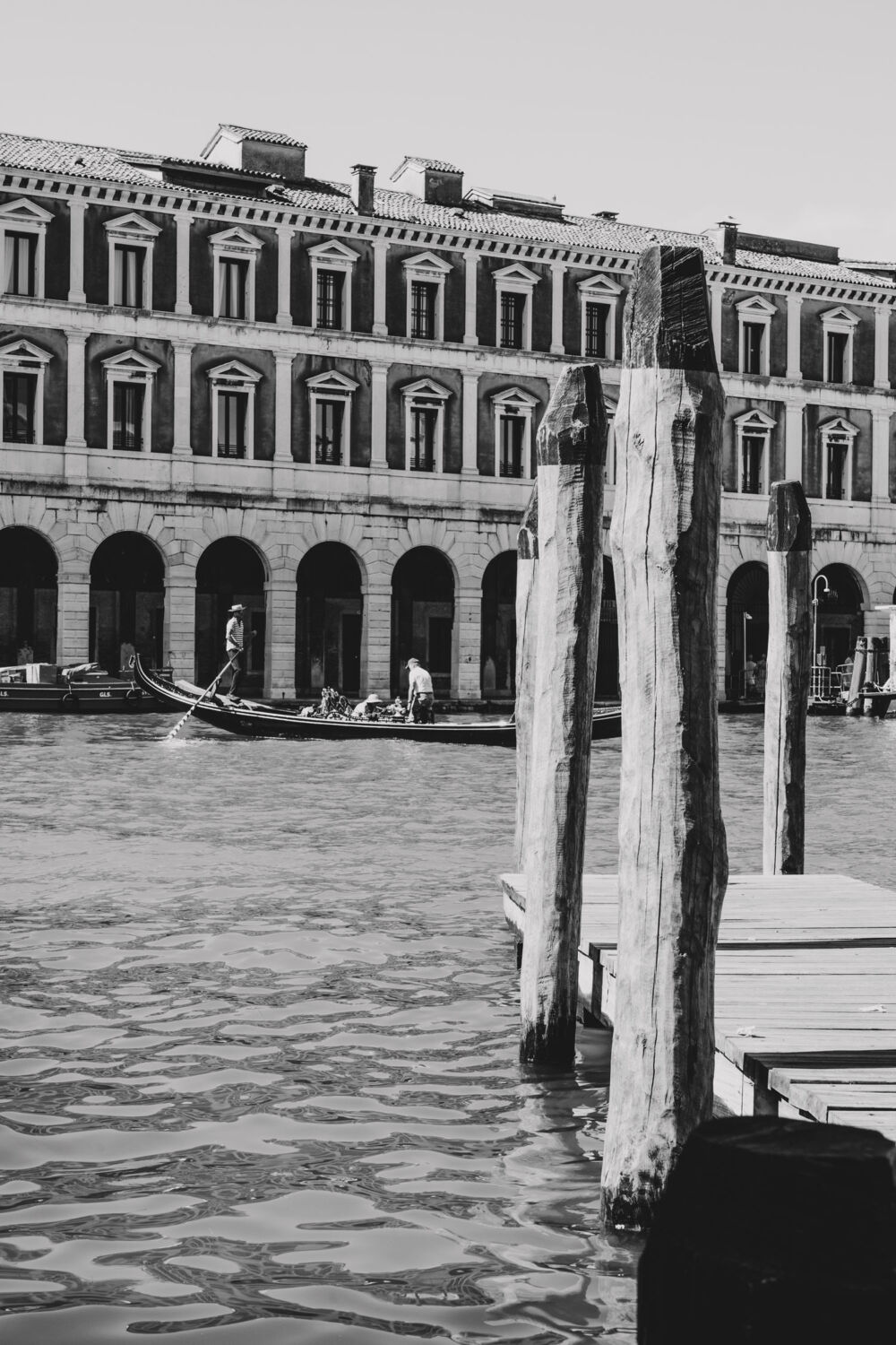 La Bricola sculpture by Tommaso Gentile gold leaf from venice on bricola wood