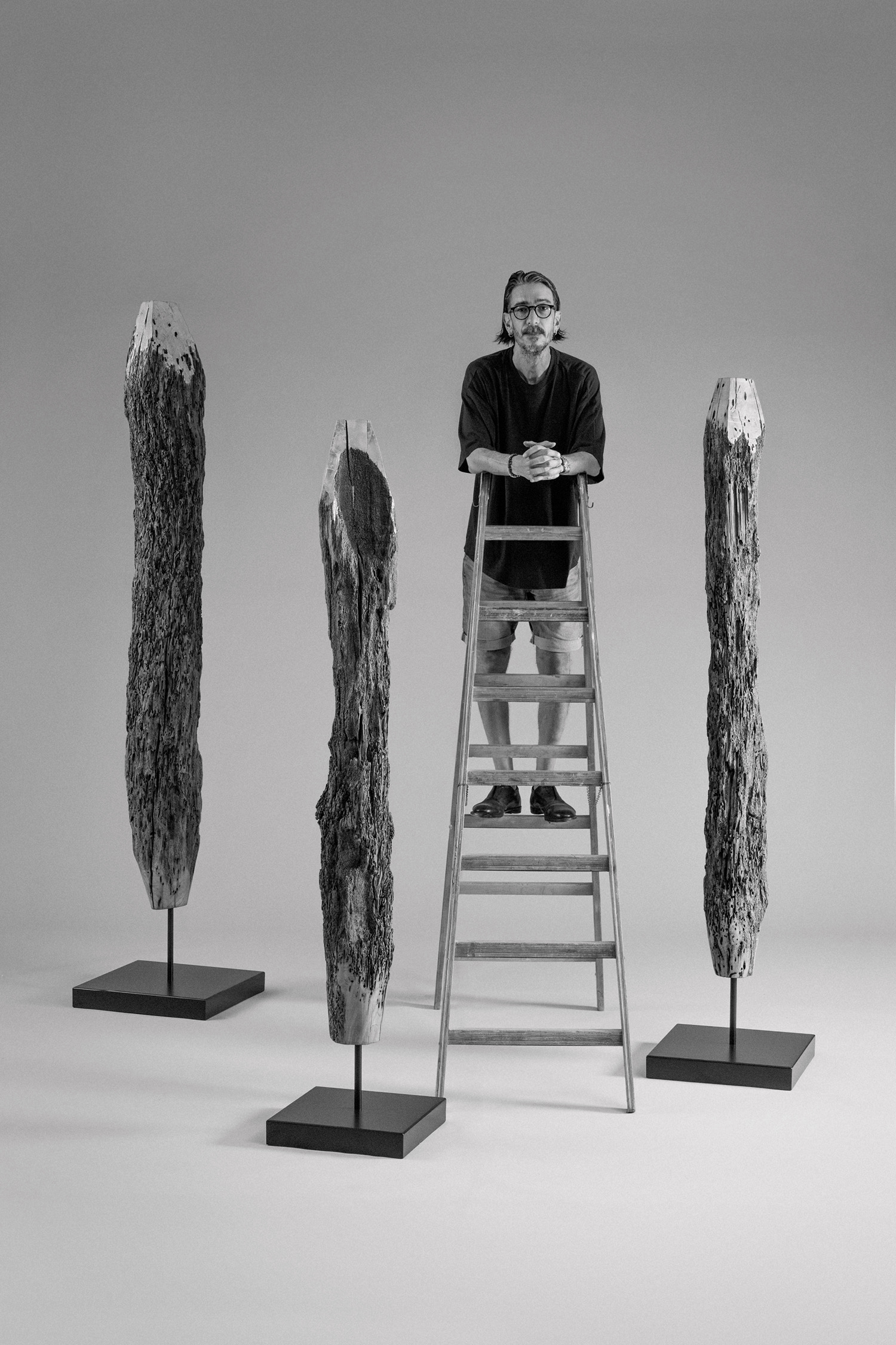 La Bricola sculpture by Tommaso Gentile gold leaf from venice on bricola wood