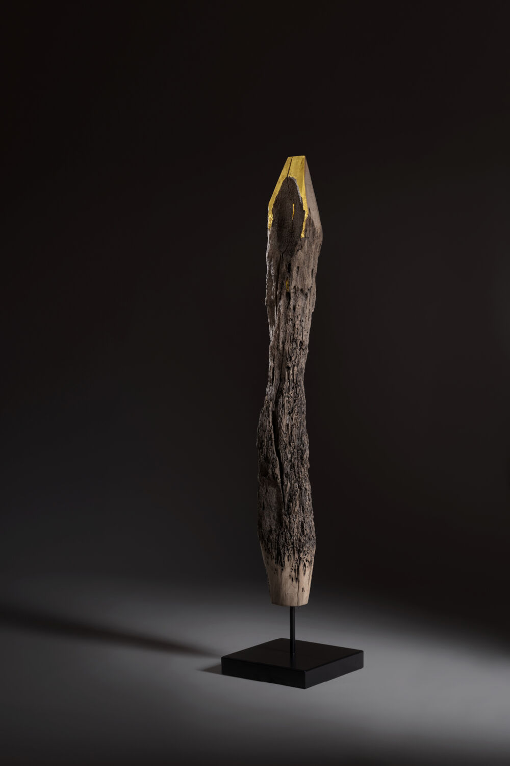 La Bricola sculpture by Tommaso Gentile gold leaf from venice on bricola wood